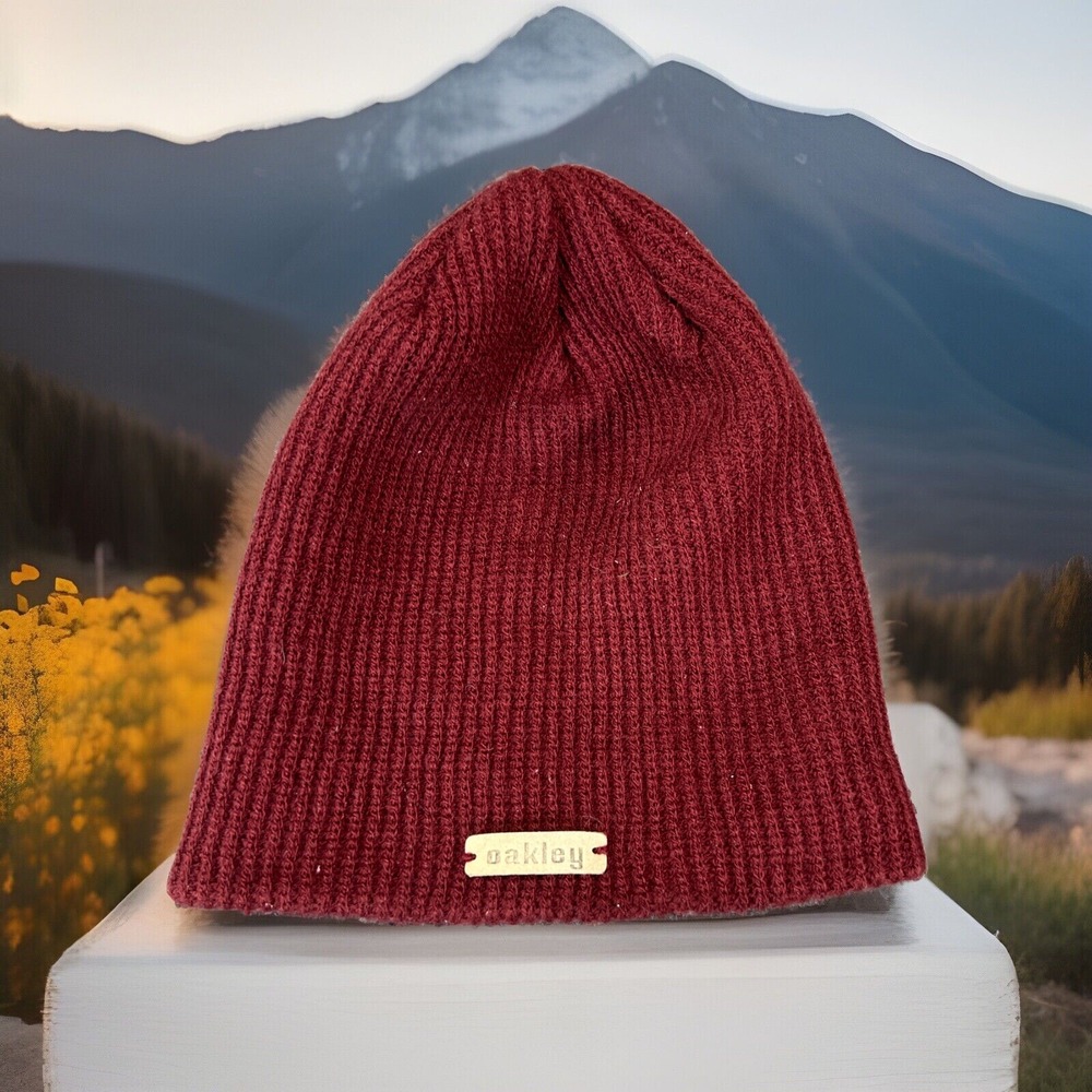 Oakley Beanie Hat Maroon Ribbed Cap Logo Skate Punk Retro 90s Skateboard